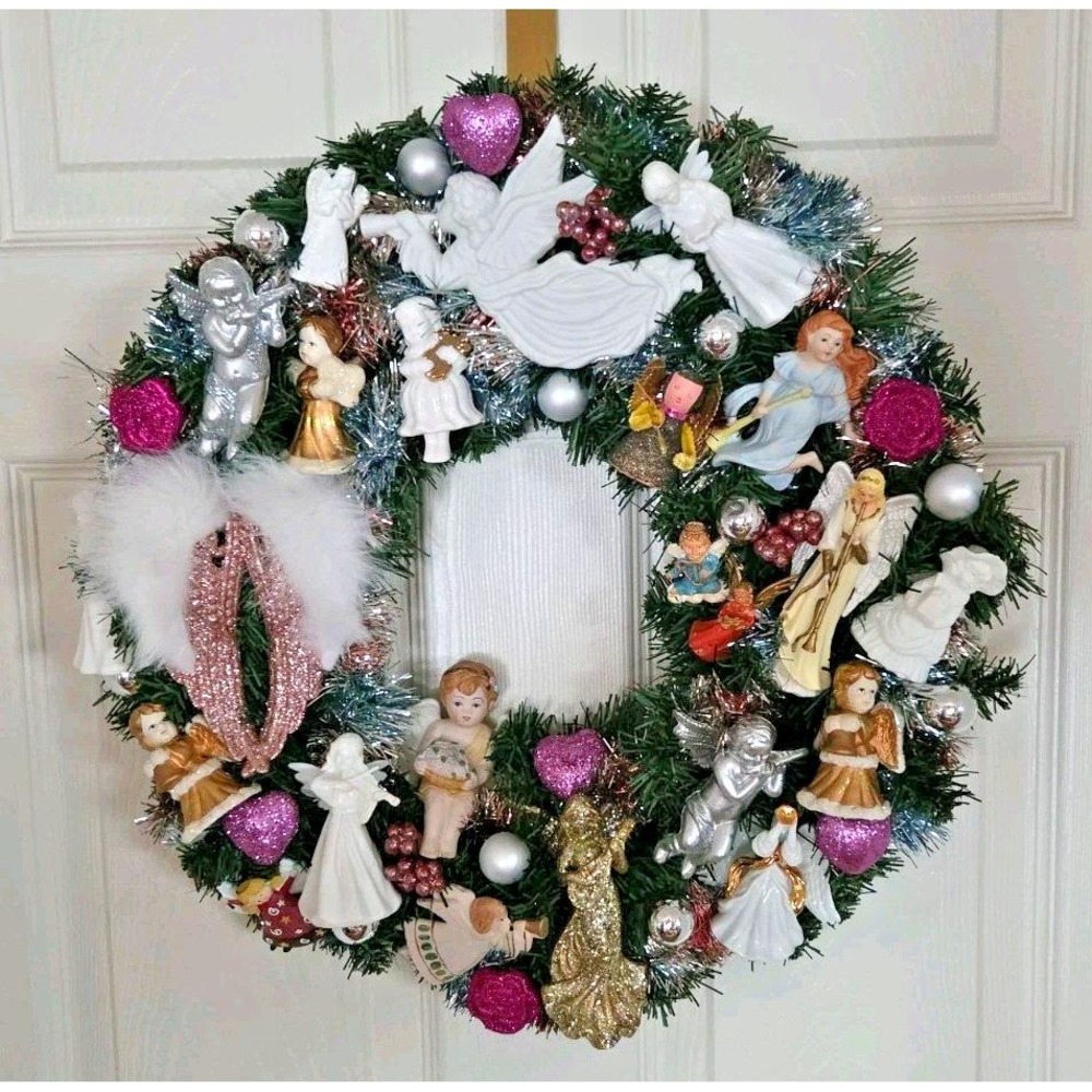 18" Handmade Wreath "Hark The Herold Angels Sing" Vintage Inspired Kitchy Decor